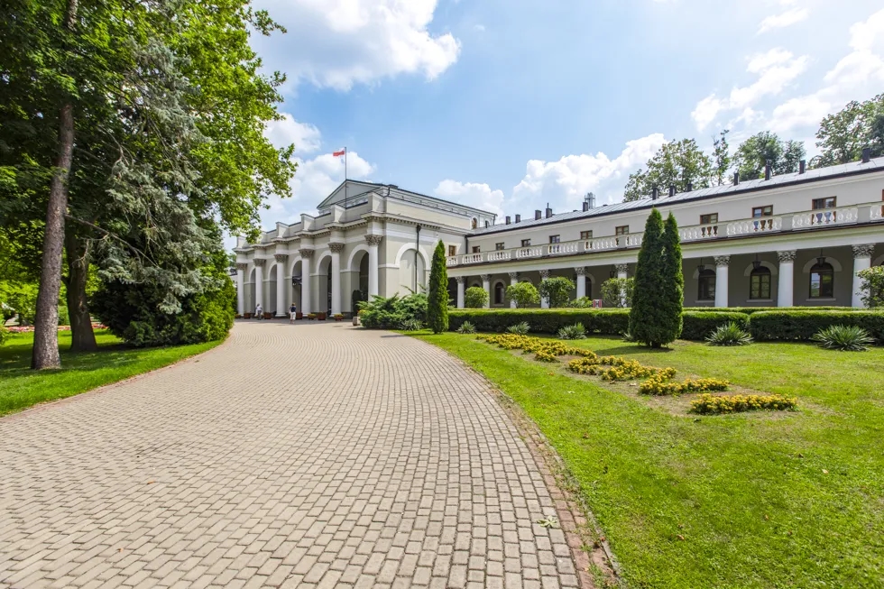 Sanatorium Marconi w Busku-Zdroju: Historia, usługi i noclegi