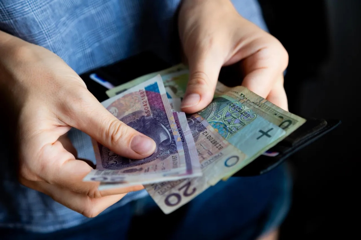 Ile trzeba mieć lat składkowych do emerytury? Sprawdź wymagania!